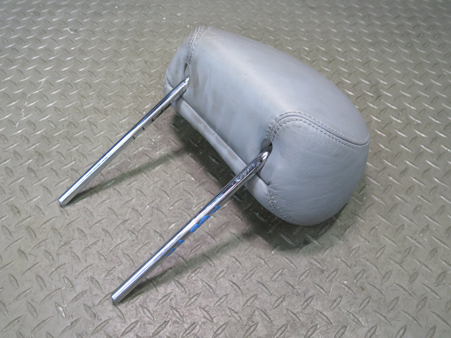 2001-2006 BMW E46 M3 Coupe Front Left or Right Sport Seat Leather Headrest Gray