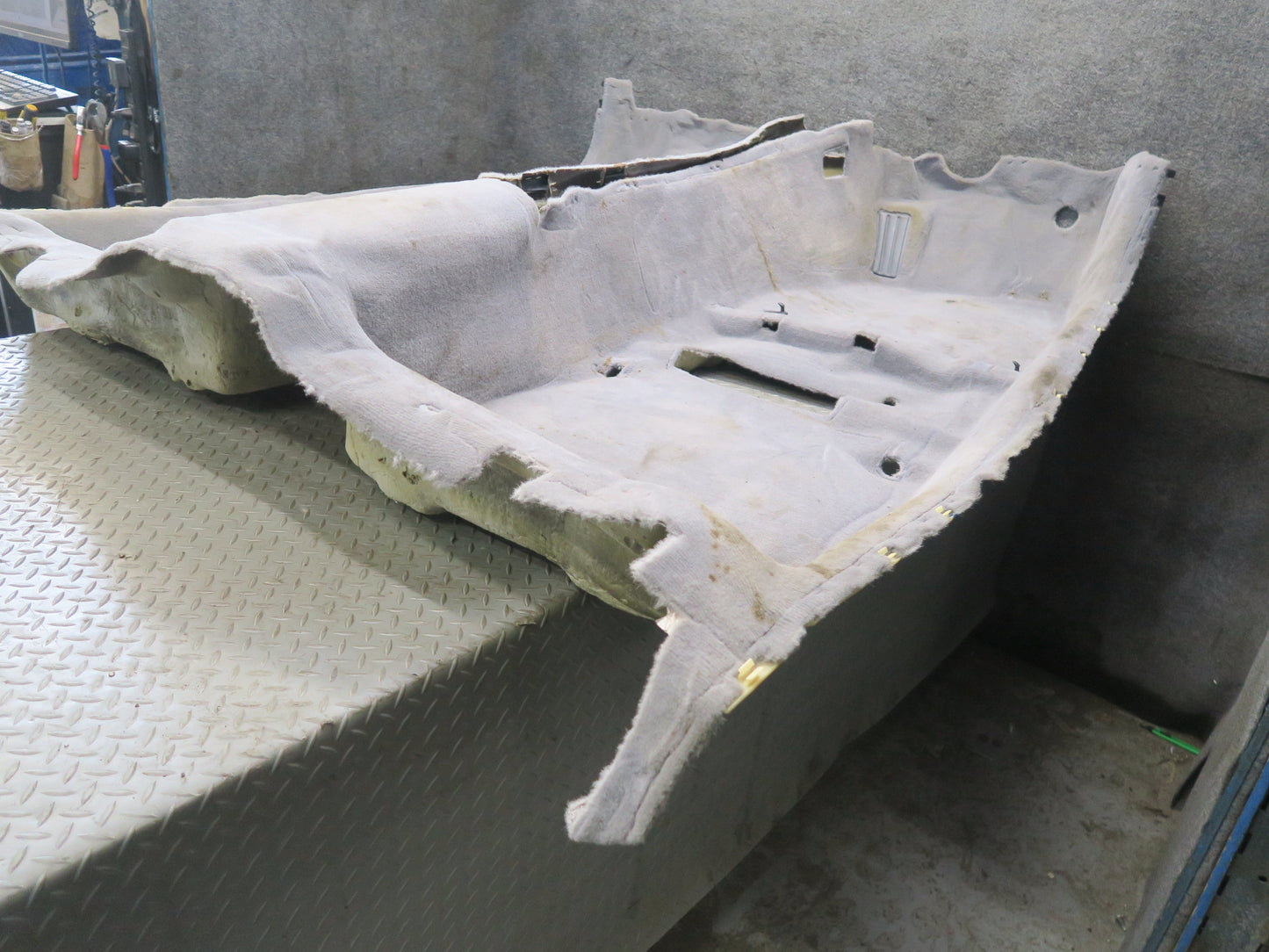95-97 Toyota Celsior UCF20 RHD Interior Floor Carpet Liner Cover Gray OEM