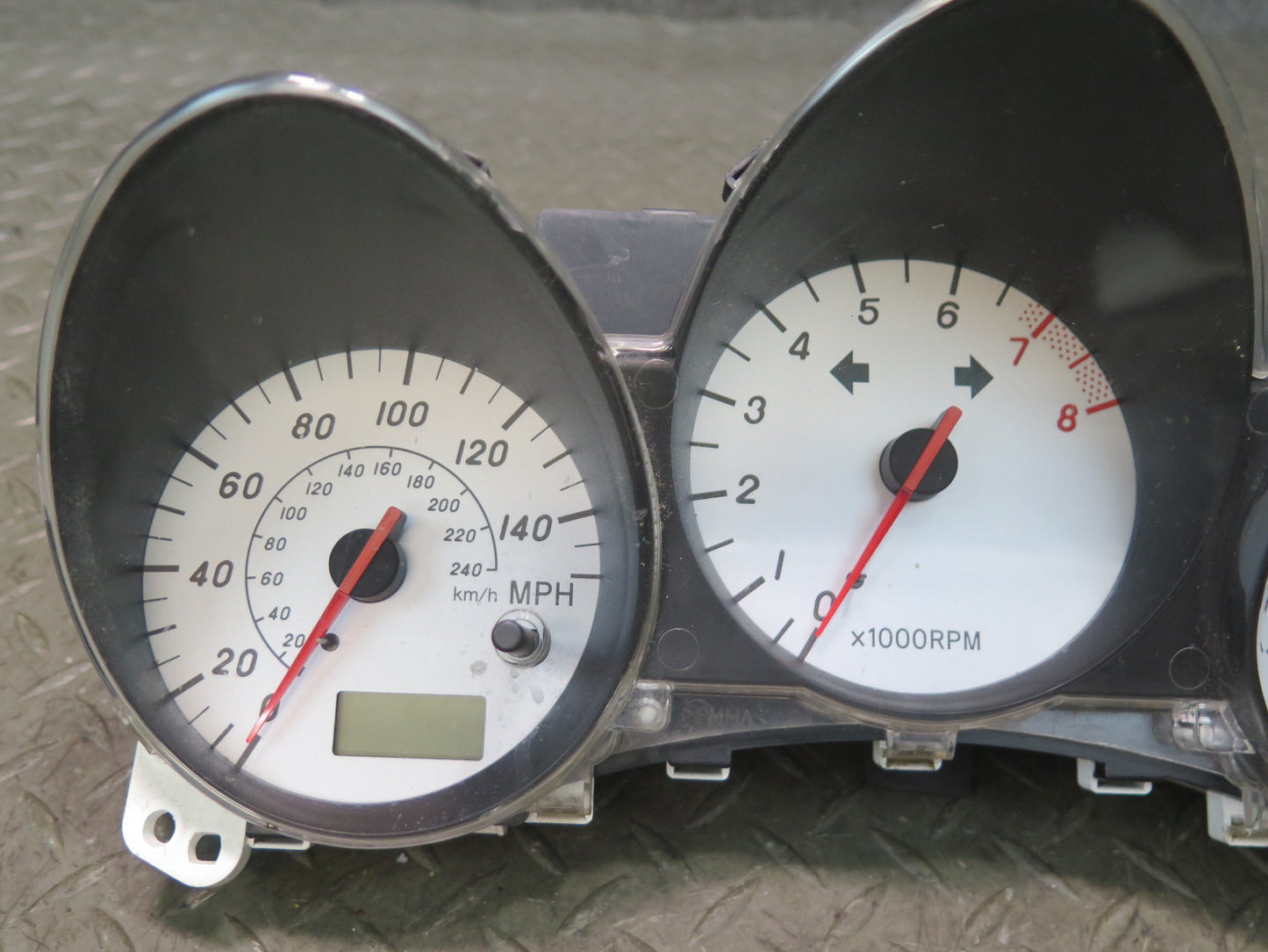 00-02 Toyota MR2 Spyder ZZW30L M/T Instrument Cluster Gauge Speedometer 165K OEM