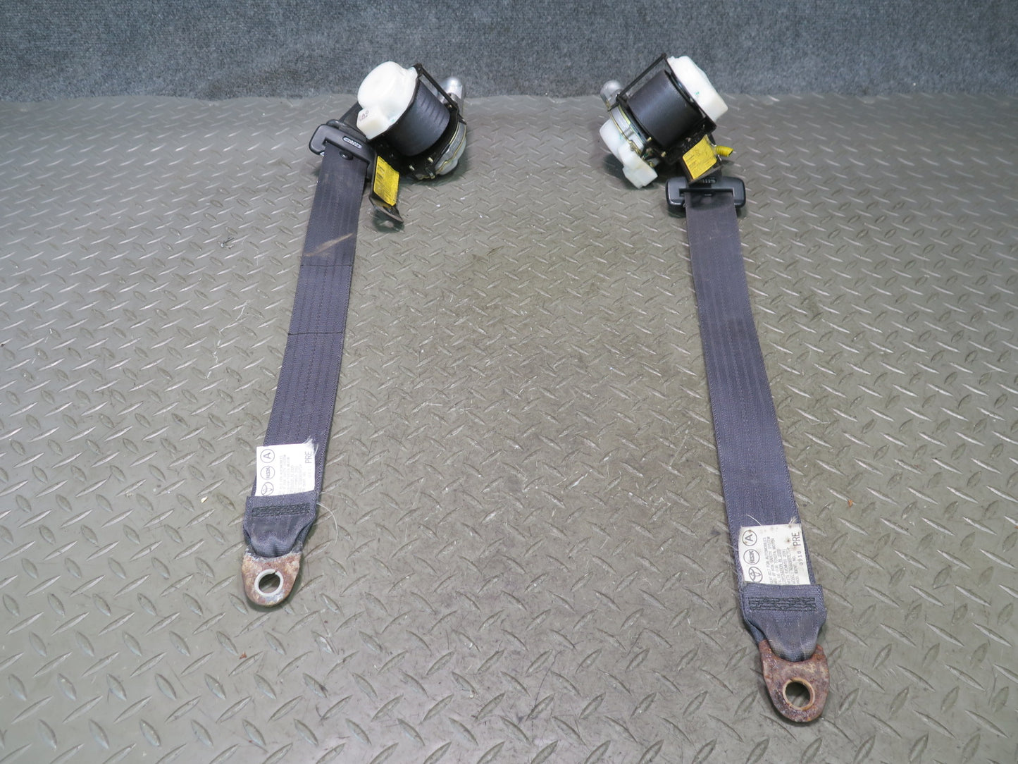 00-01 TOYOTA MR2 SPYDER FRONT RIGHT & LEFT SIDE SEATBELT RETRACTOR SET OEM