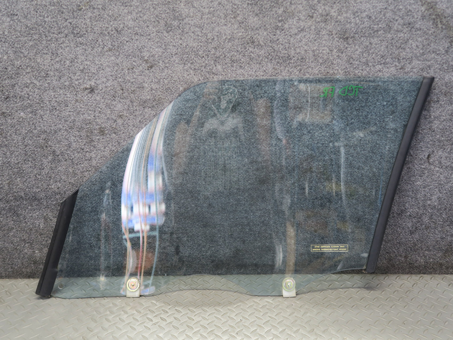 84-88 Toyota Cressida MX73 Sedan Front Right Passenger Door Window Glass OEM