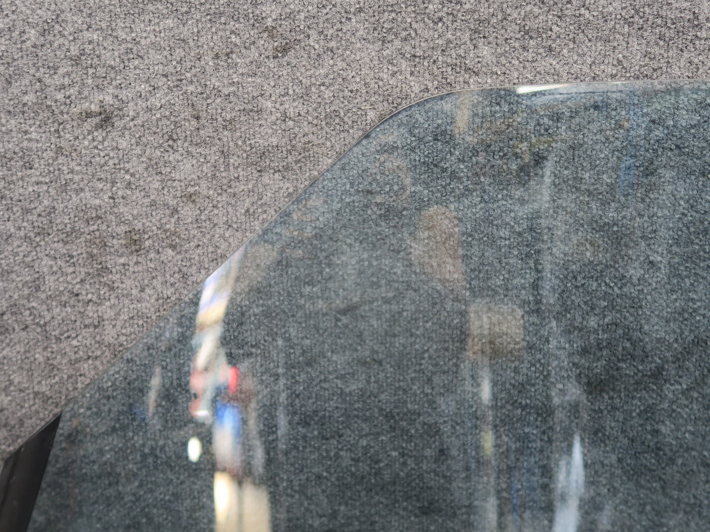 84-88 Toyota Cressida MX73 Sedan Front Right Passenger Door Window Glass OEM