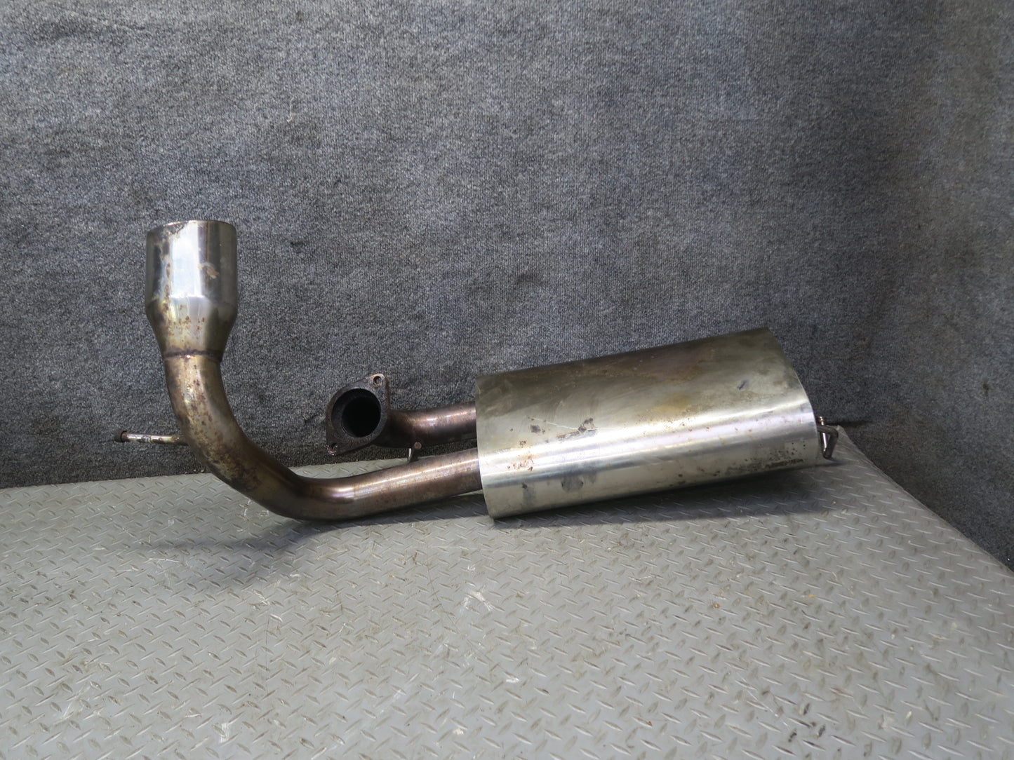 00-02 Toyota MR2 Spyder ZZW30L Rear Exhaust Muffler w Tip OEM
