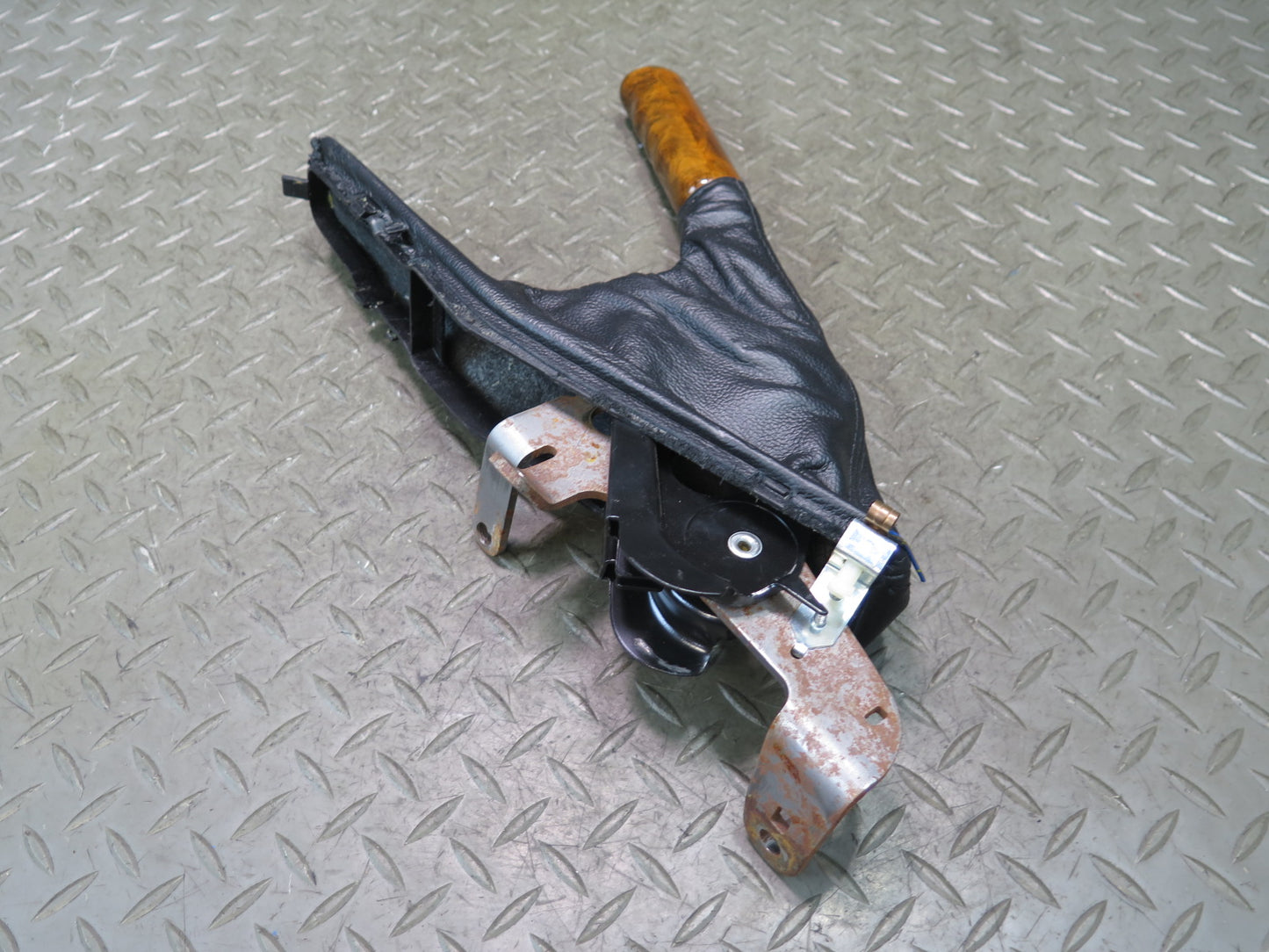 00-02 BMW E36/7 Z3 Emergency Parking Handbrake Lever Wood w Black Boot OEM