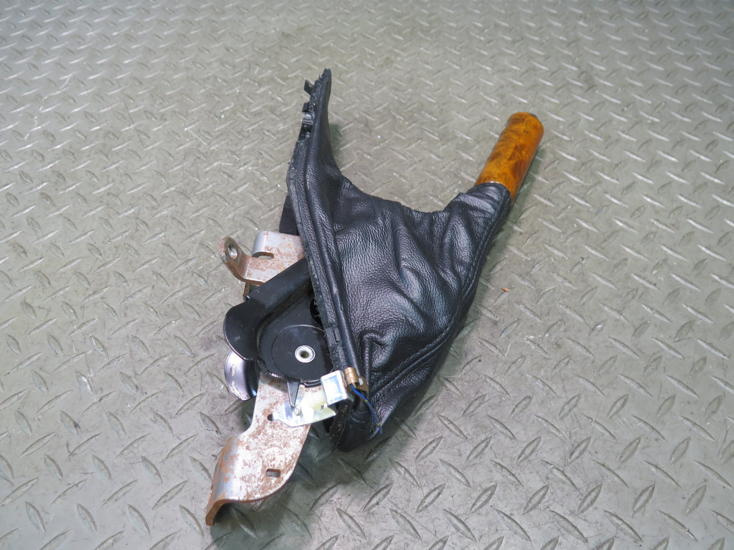 00-02 BMW E36/7 Z3 Emergency Parking Handbrake Lever Wood w Black Boot OEM