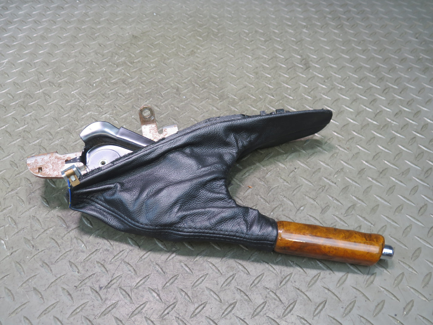 00-02 BMW E36/7 Z3 Emergency Parking Handbrake Lever Wood w Black Boot OEM