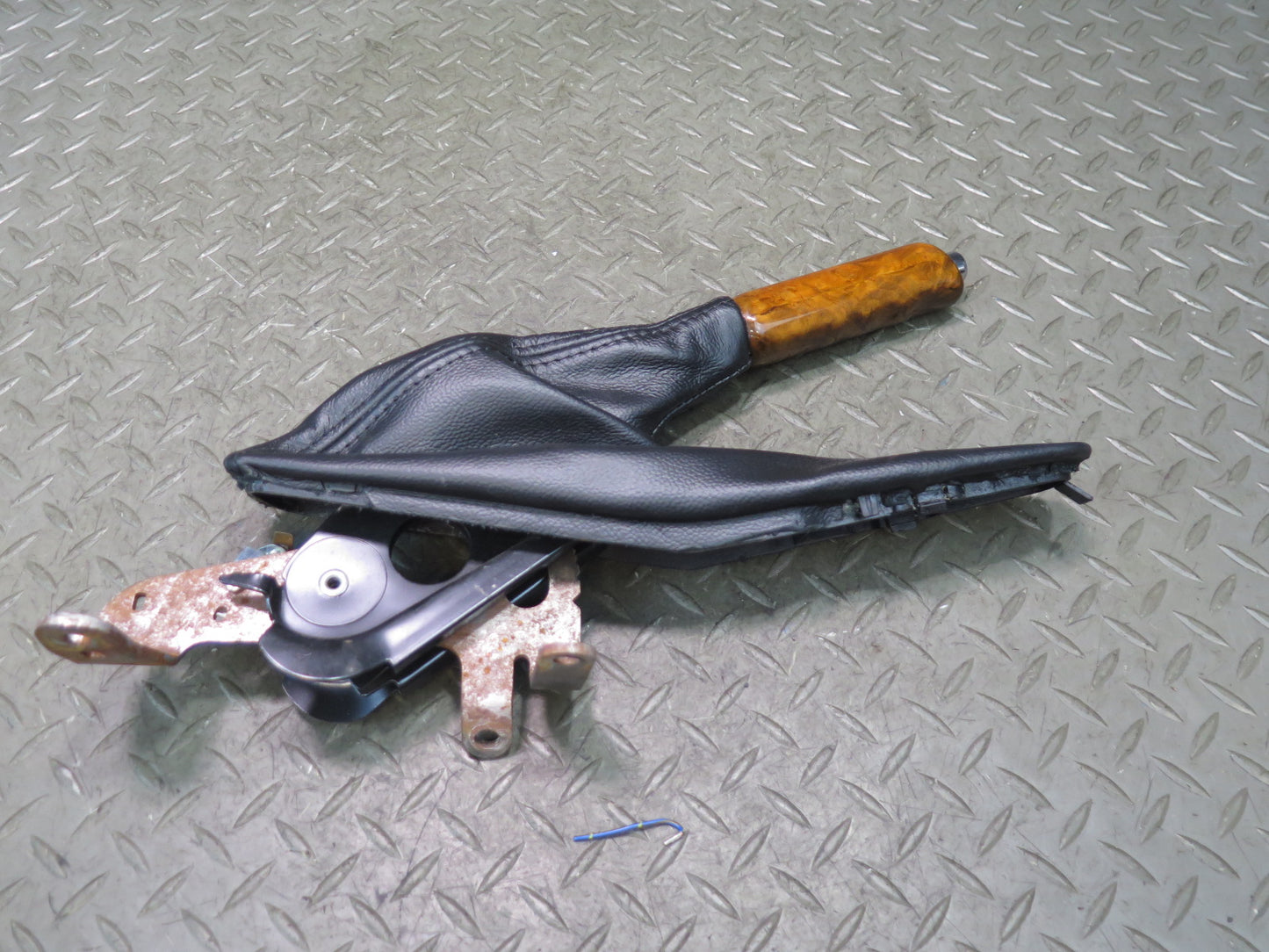 00-02 BMW E36/7 Z3 Emergency Parking Handbrake Lever Wood w Black Boot OEM