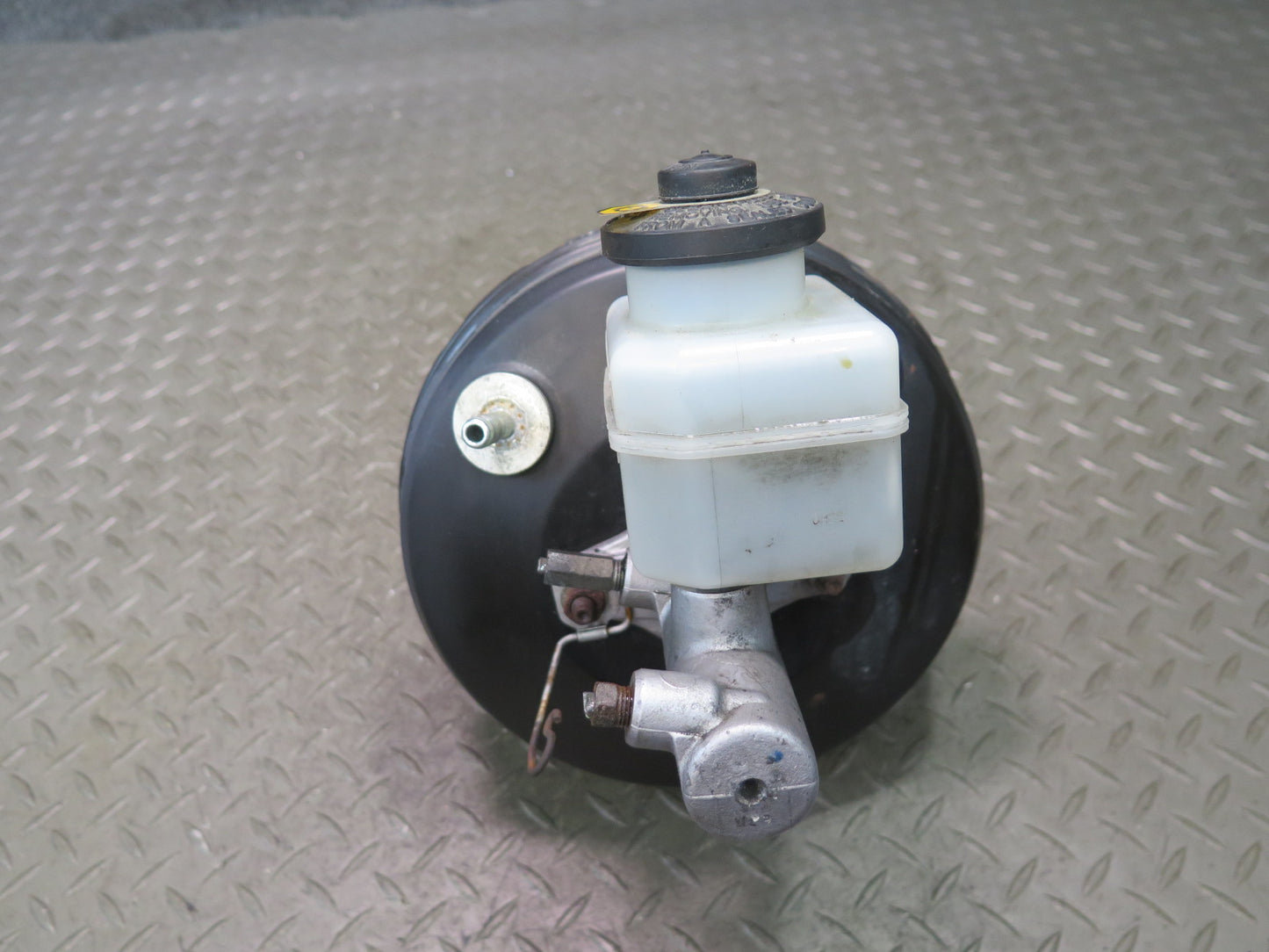 00-05 Toyota MR2 Spyder ZZW30L Brake Master Cylinder Booster Fluid Reservoir OEM