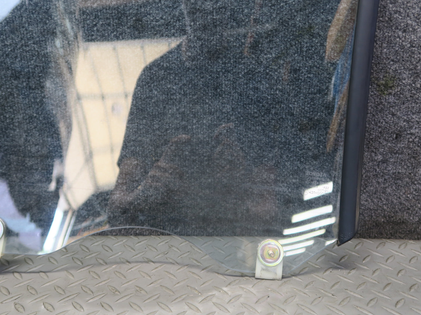 84-88 Toyota Cressida MX73 Sedan Rear Right Door Window Glass OEM