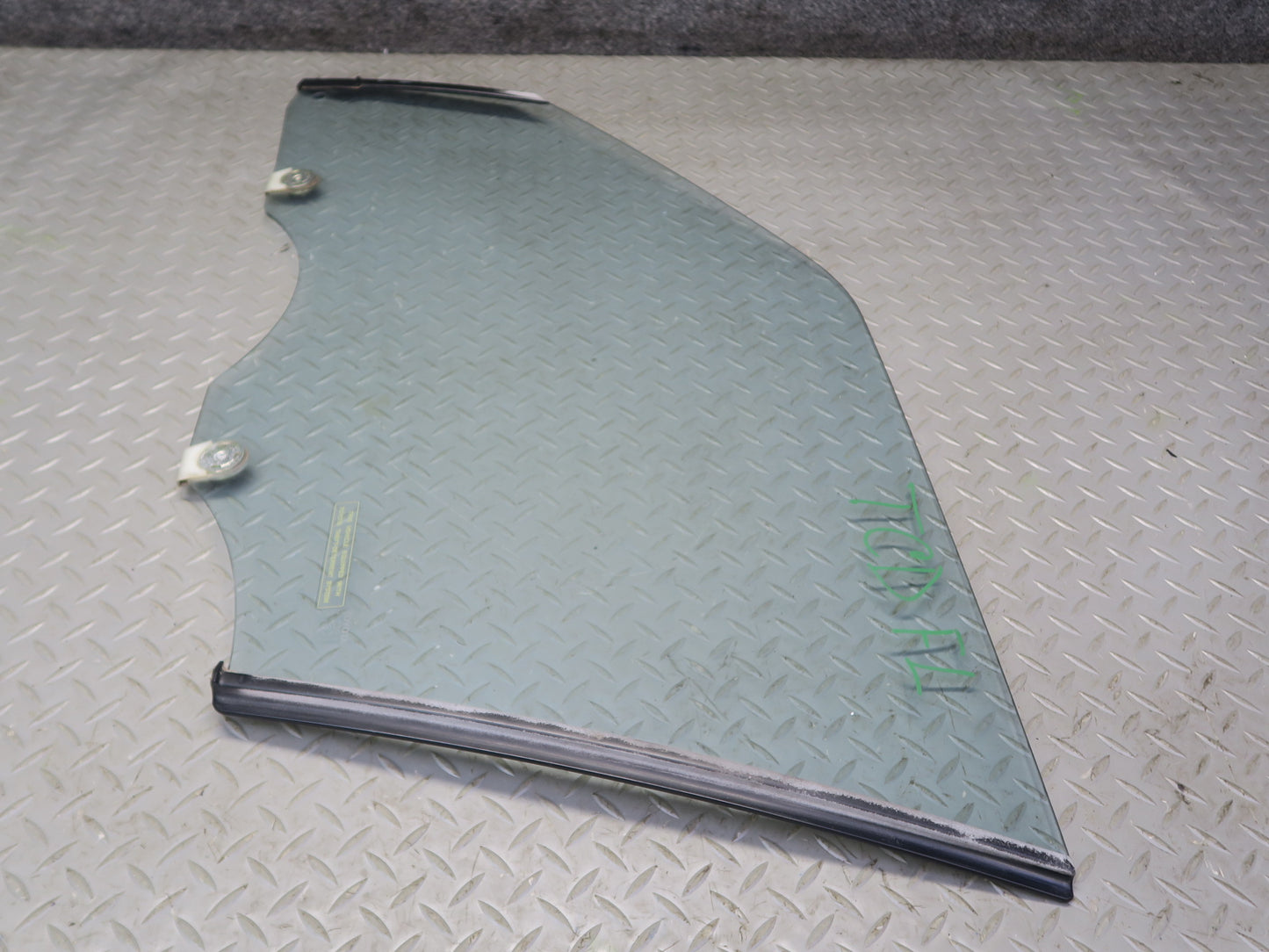 84-88 Toyota Cressida MX73 Sedan Front Left Driver Door Window Glass OEM
