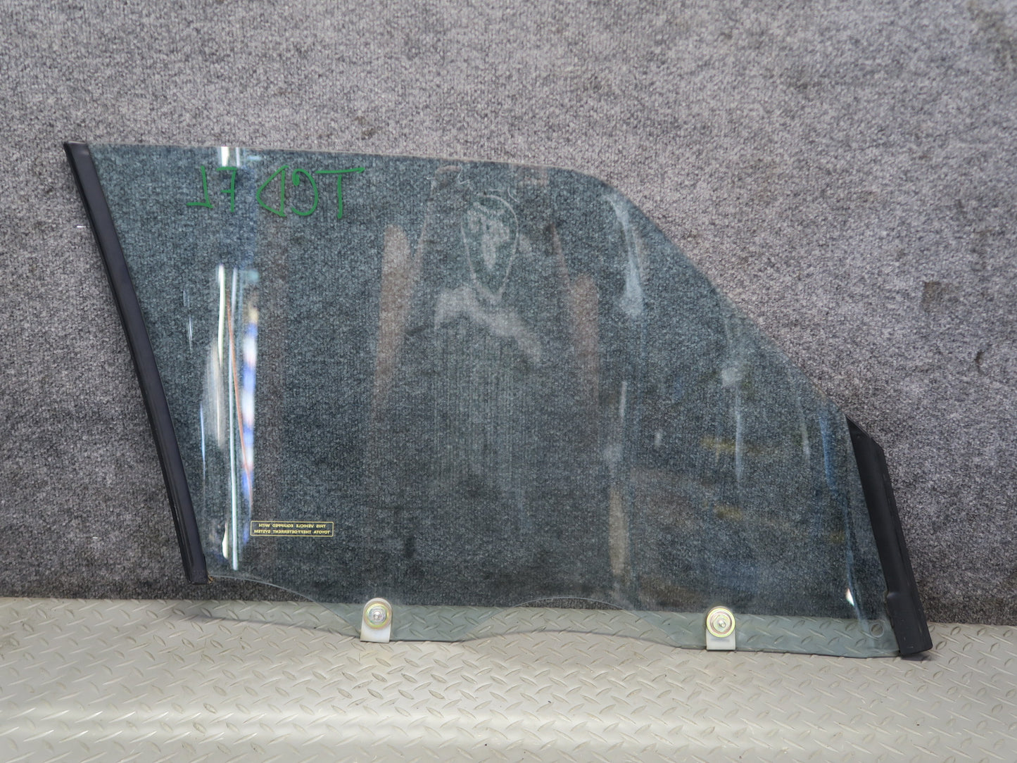 84-88 Toyota Cressida MX73 Sedan Front Left Driver Door Window Glass OEM