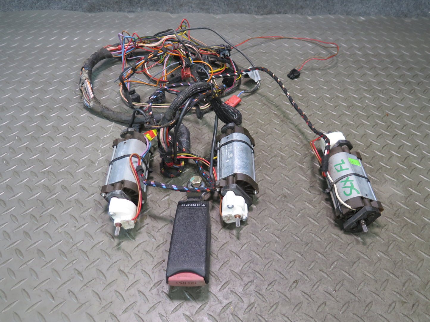94-02 Mercedes R129 Sl-class Front Left Seat Adjust Motor Wiring Set OEM