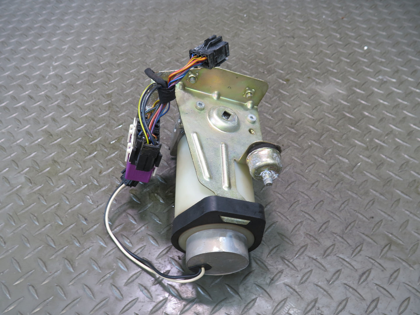 96-02 BMW E36/7 Z3 Roadster TOP Roof Hydraulic Pump Motor w Relays 8407224 OEM