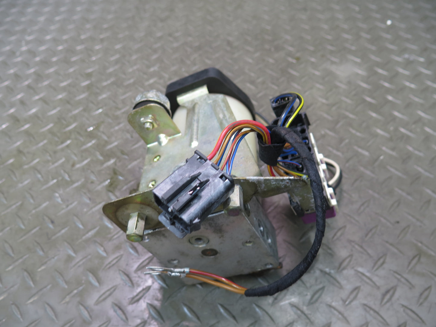 96-02 BMW E36/7 Z3 Roadster TOP Roof Hydraulic Pump Motor w Relays 8407224 OEM