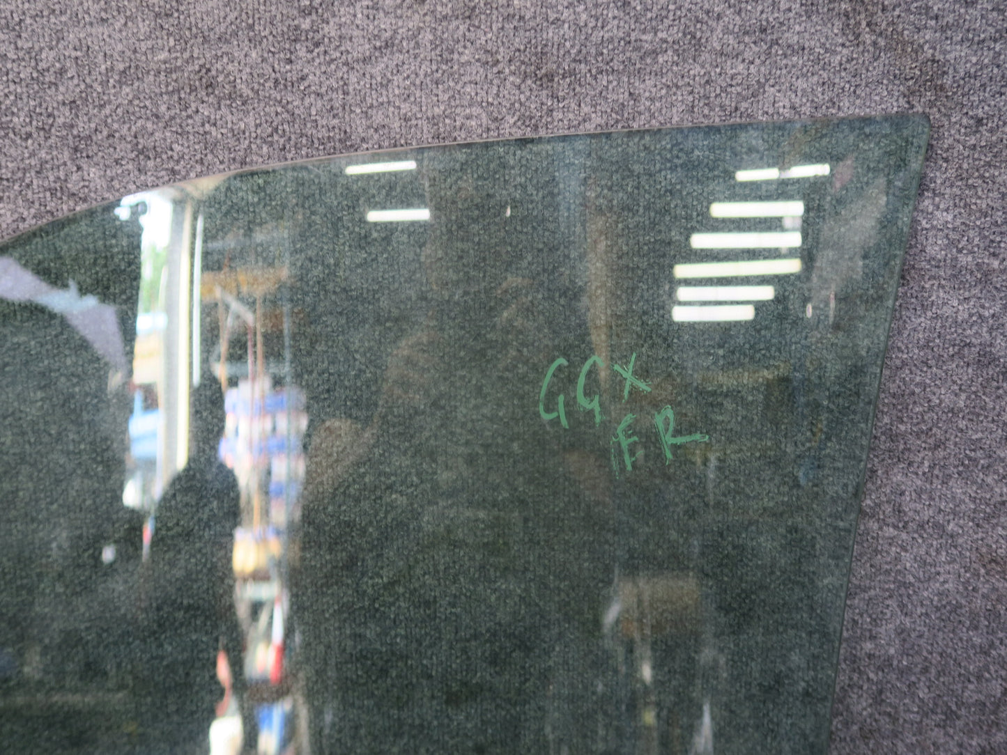 2010-2012 Lexus URJ150L GX460 Front Right Pass Side Door Glass Window