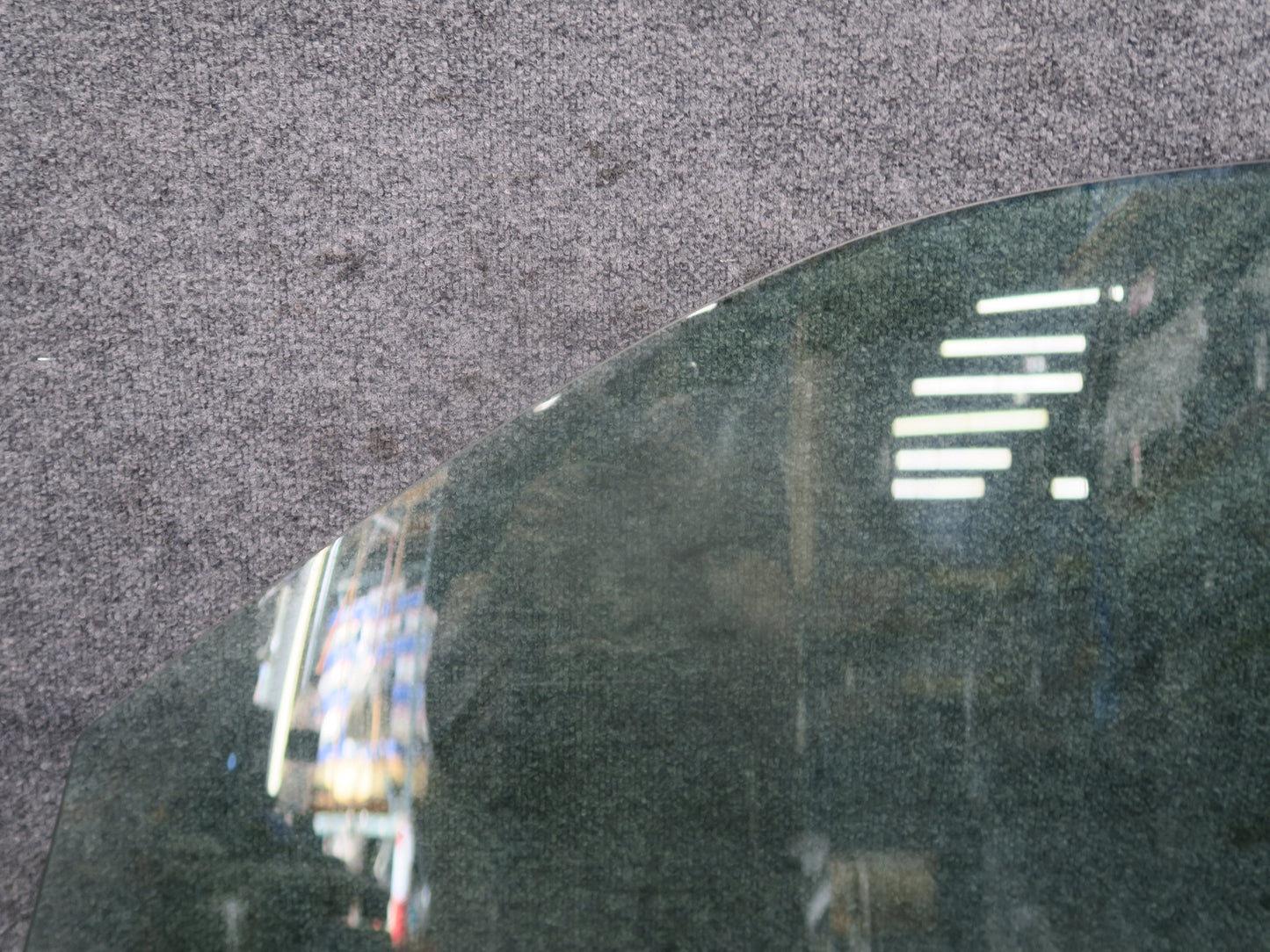 2010-2012 Lexus URJ150L GX460 Front Right Pass Side Door Glass Window