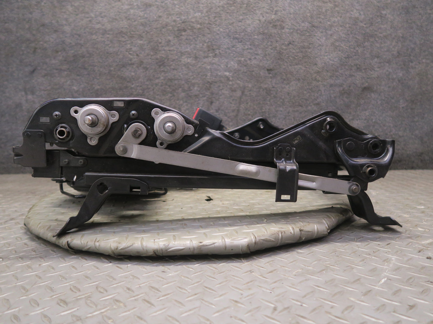 2010 Nissan Z34 370Z Convertible Front Left Seat Frame Track Rail w Motor OEM