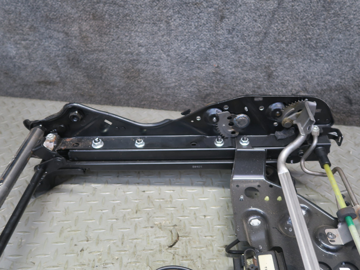 2010 Nissan Z34 370Z Convertible Front Left Seat Frame Track Rail w Motor OEM
