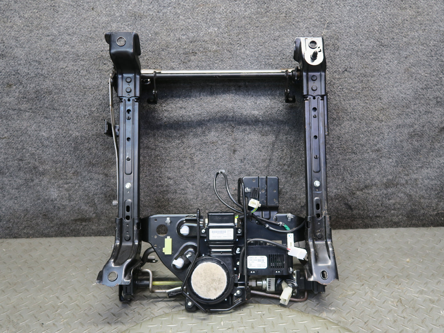 2010 Nissan Z34 370Z Convertible Front Left Seat Frame Track Rail w Motor OEM