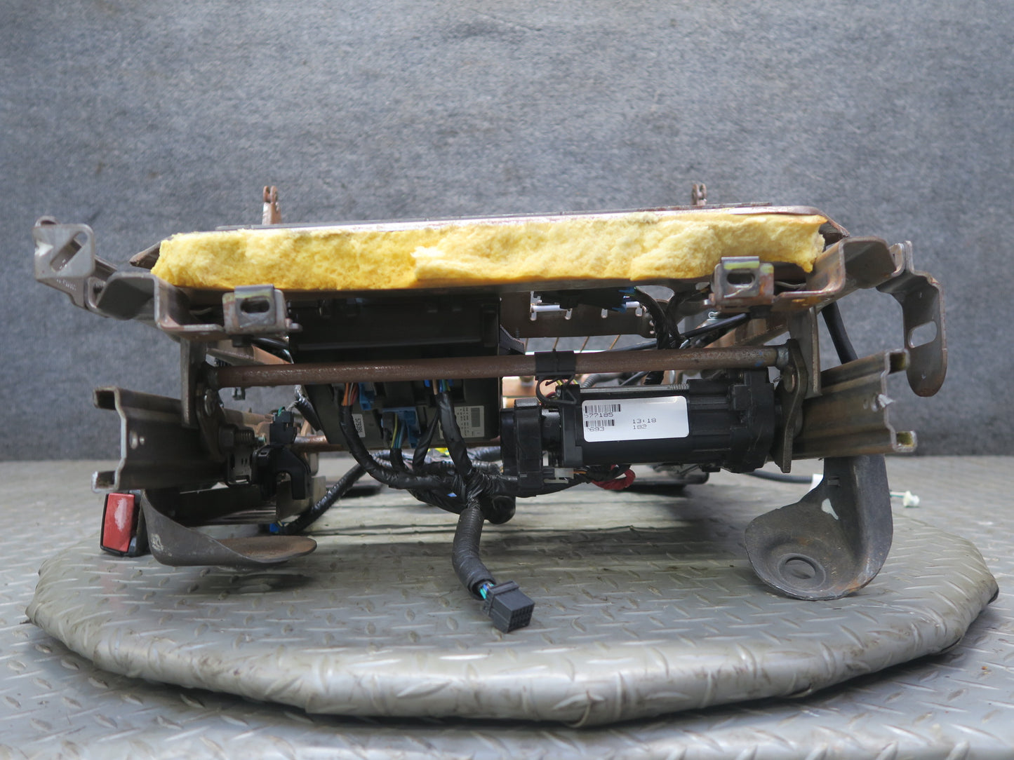 03-06 Chevrolet SSR Left Driver Seat Track w Motors OEM