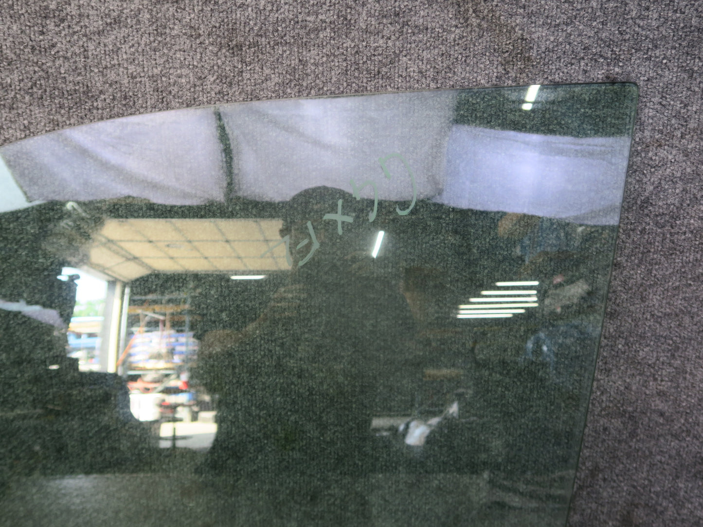 2010-2012 Lexus URJ150L GX460 Front Left Driver Side Door Glass Window