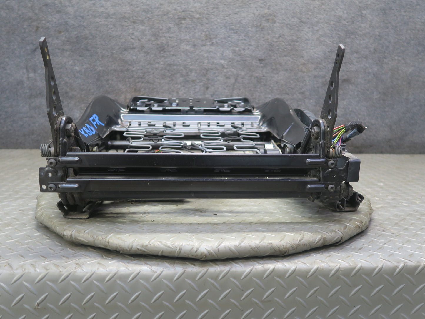 2001-2006 BMW E46 M3 Coupe Front Right Sport Seat Lower Frame Track Rail Motors