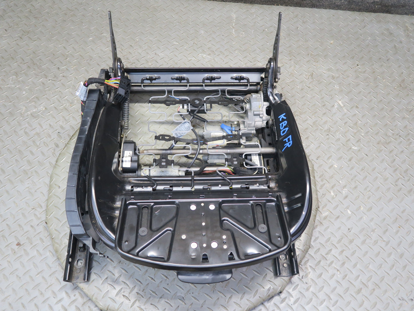 2001-2006 BMW E46 M3 Coupe Front Right Sport Seat Lower Frame Track Rail Motors