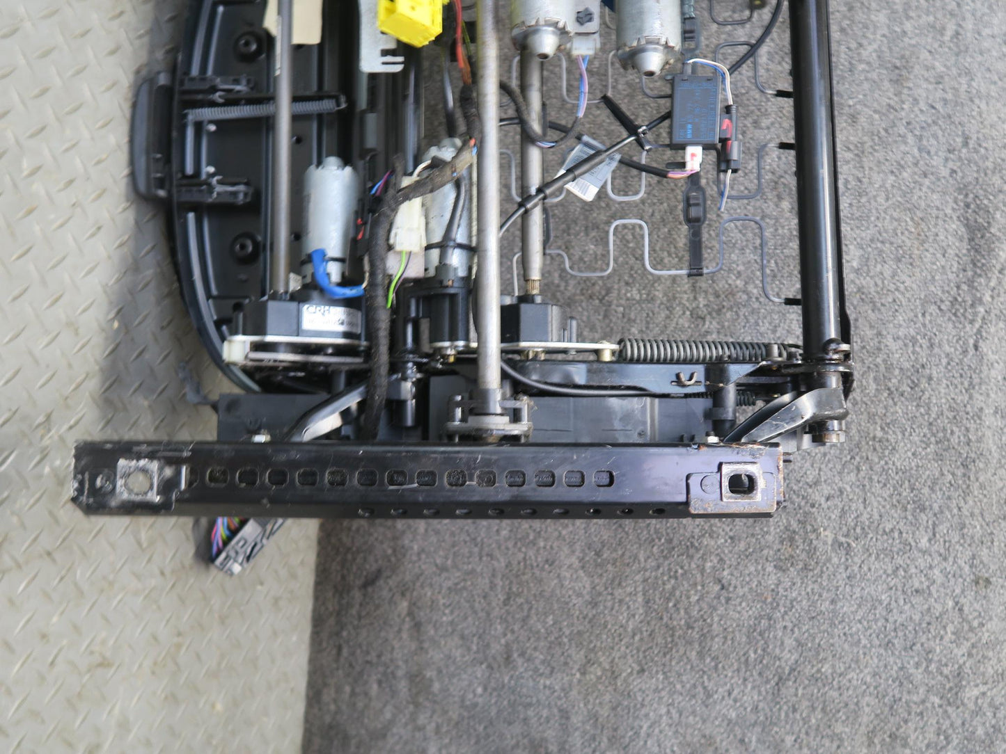 2001-2006 BMW E46 M3 Coupe Front Right Sport Seat Lower Frame Track Rail Motors