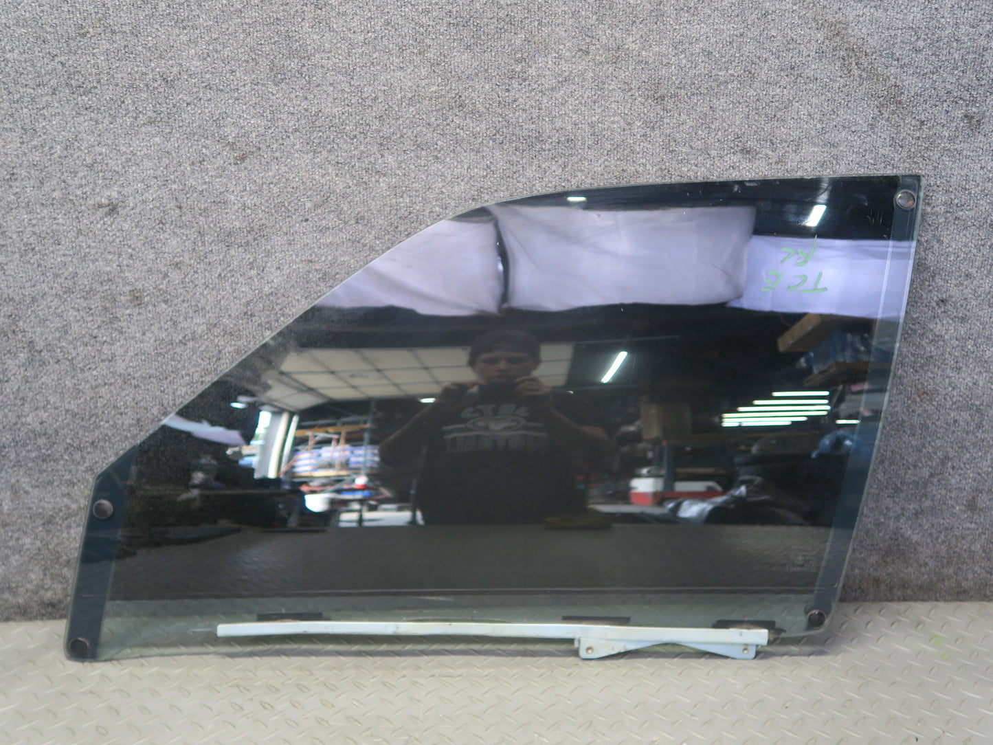 95-97 Toyota Celsior Lexus LS400 UCF20 Front Left Door Glass Window Tinted OEM