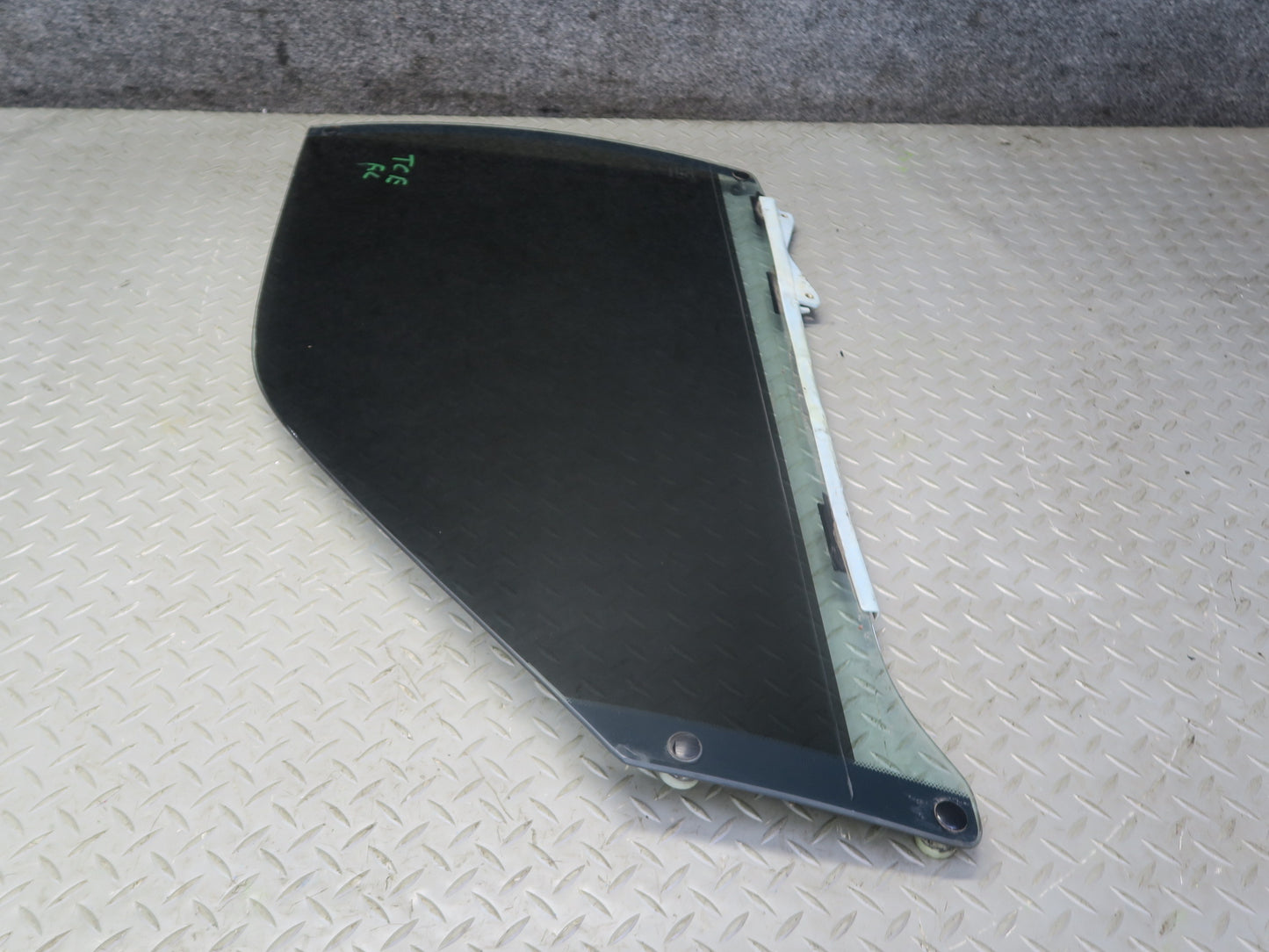 95-97 Toyota Celsior Lexus LS400 UCF20 Front Left Door Glass Window Tinted OEM
