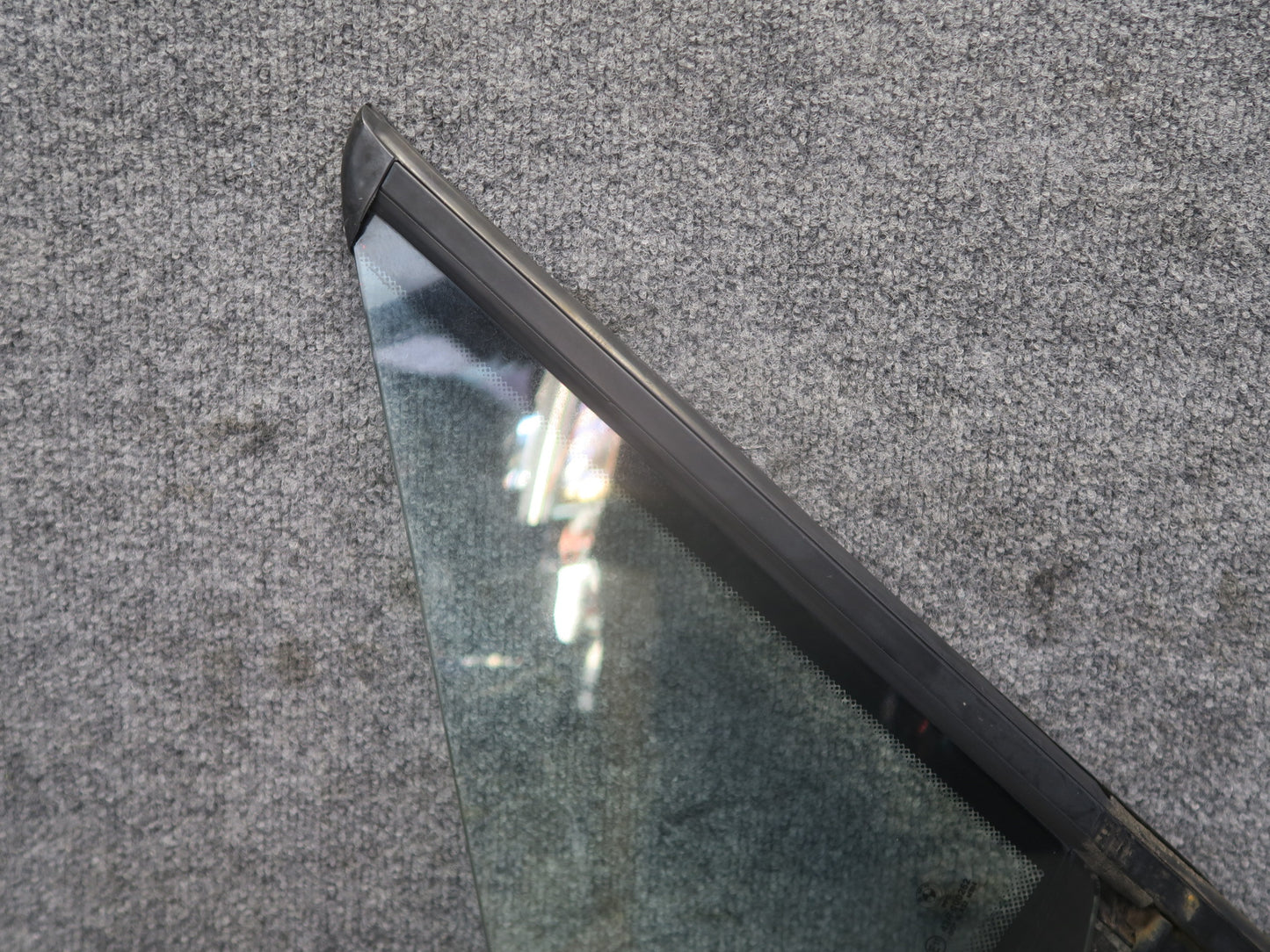 96-02 BMW E36/7 Z3 Roadster Front Left Side Door Fixed Glass Window OEM