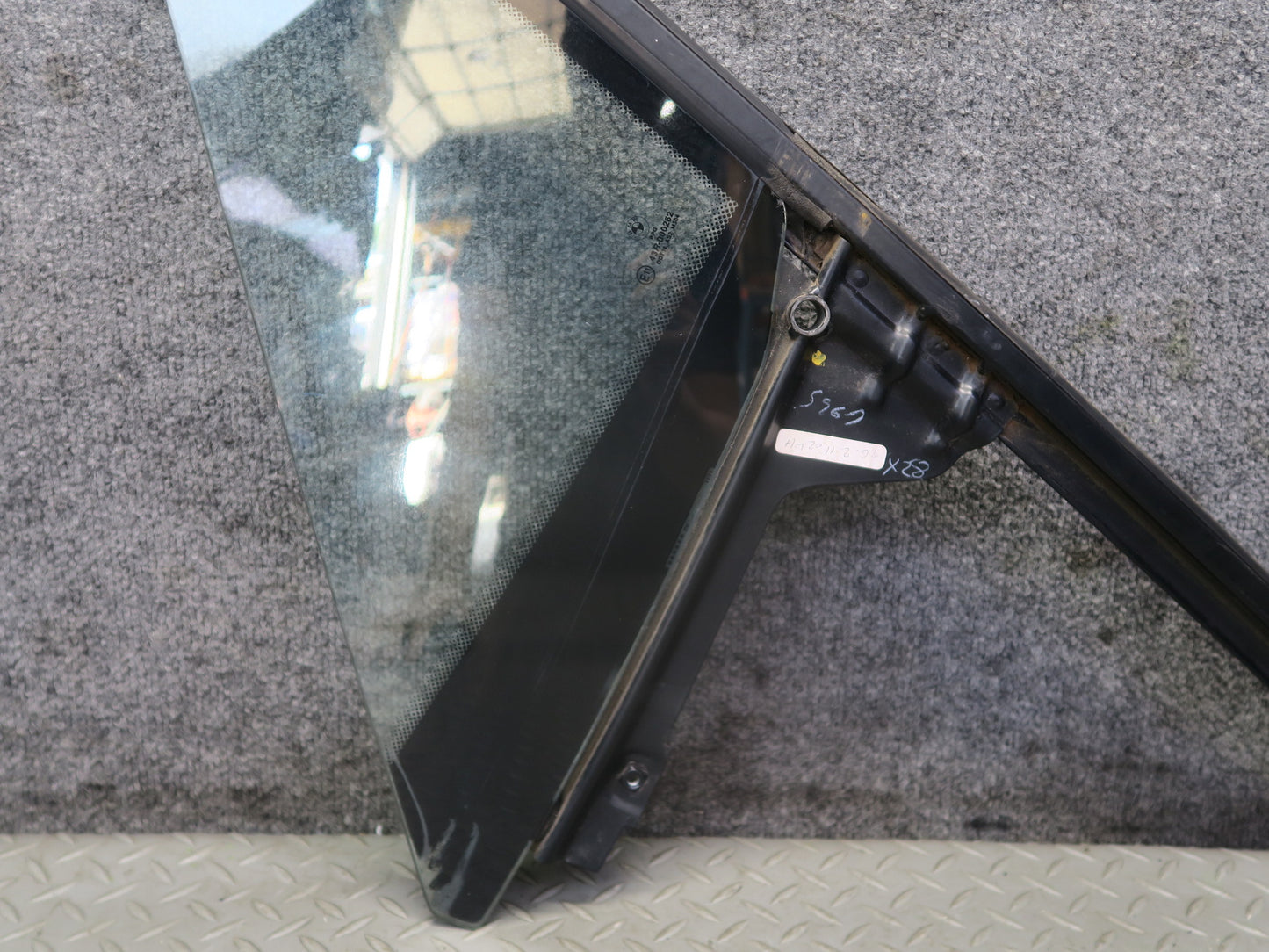 96-02 BMW E36/7 Z3 Roadster Front Left Side Door Fixed Glass Window OEM