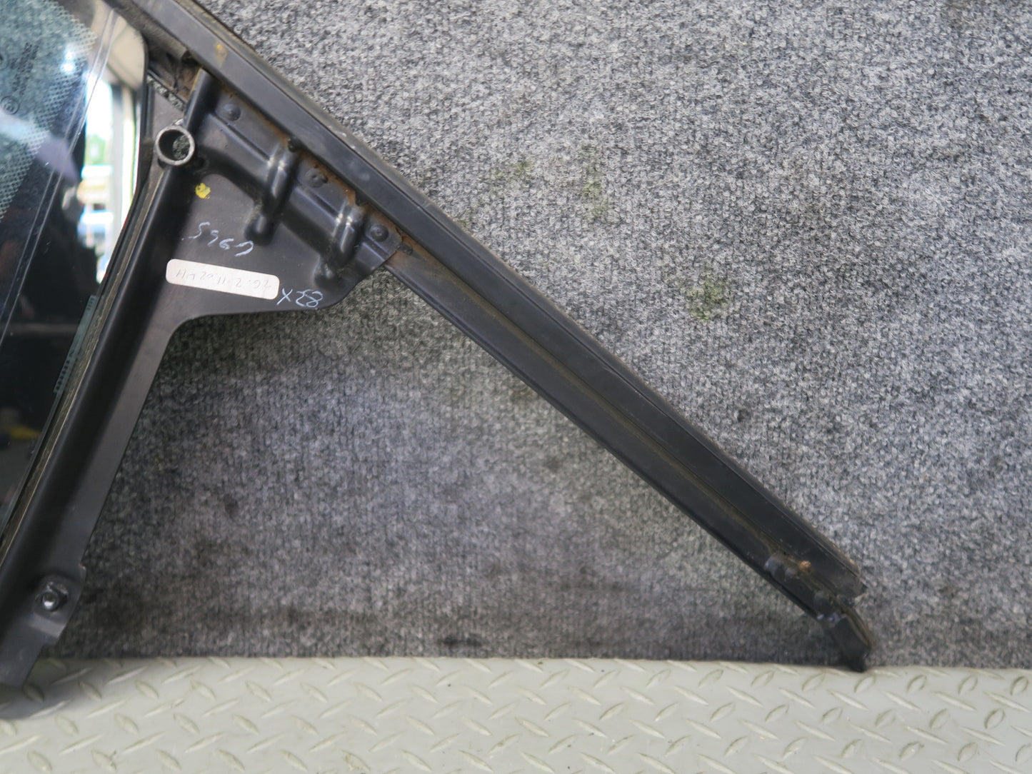 96-02 BMW E36/7 Z3 Roadster Front Left Side Door Fixed Glass Window OEM