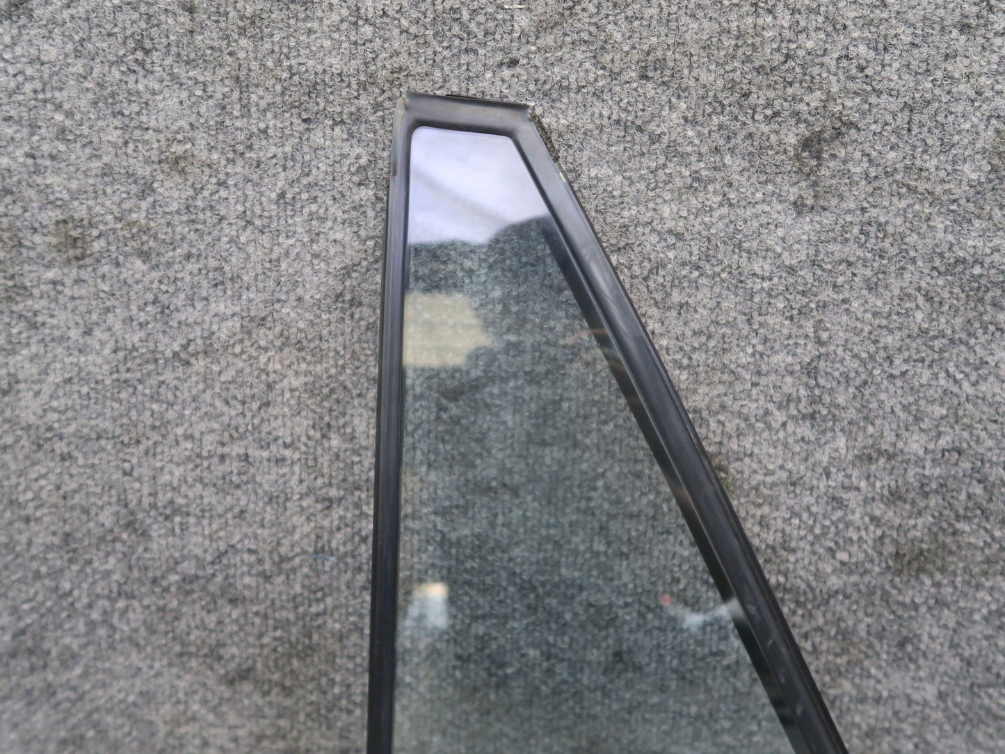 84-88 Toyota Cressida MX73 Sedan Rear Left Door Quarter Window Glass OEM