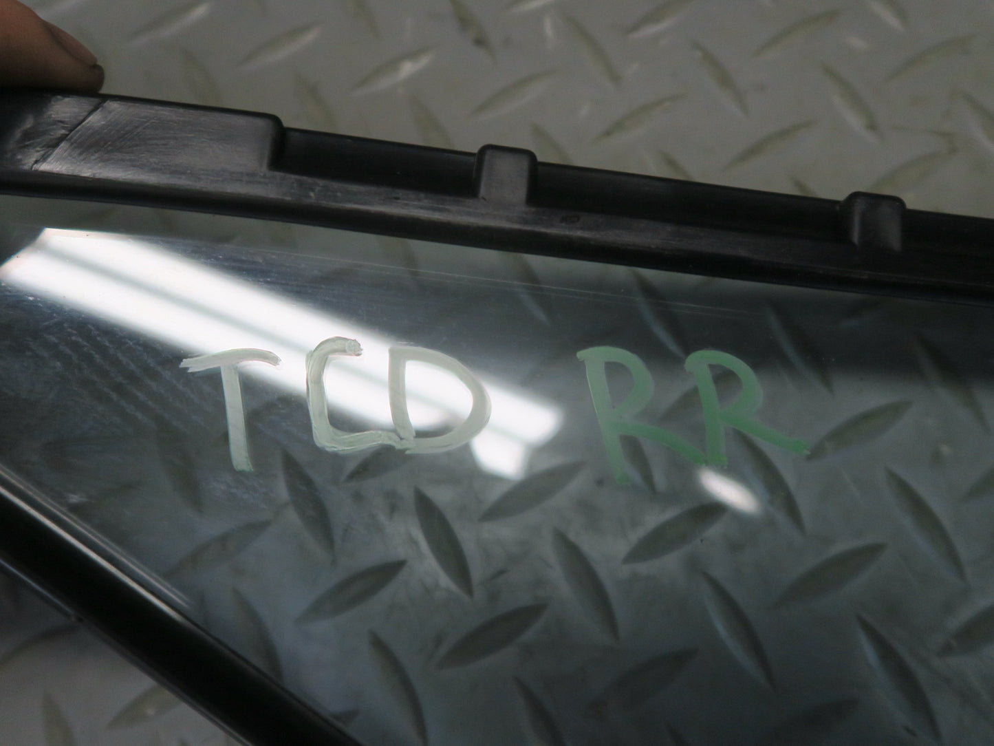 84-88 Toyota Cressida MX73 Sedan Rear Right Door Quarter Window Glass OEM