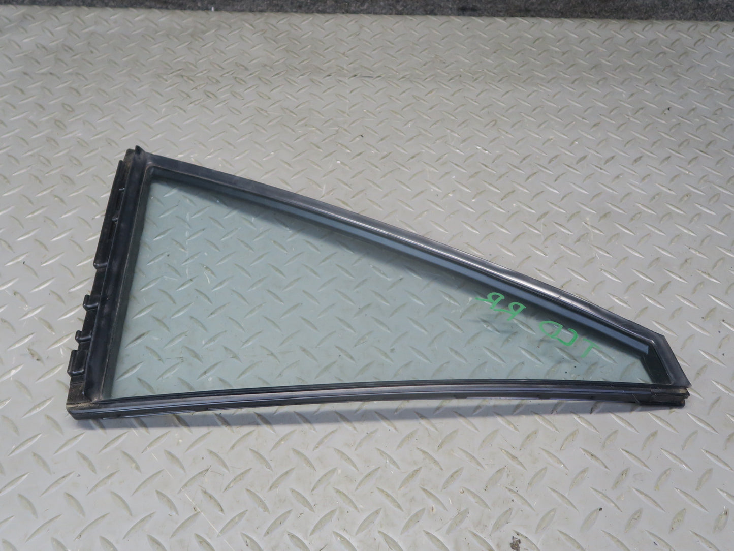 84-88 Toyota Cressida MX73 Sedan Rear Right Door Quarter Window Glass OEM