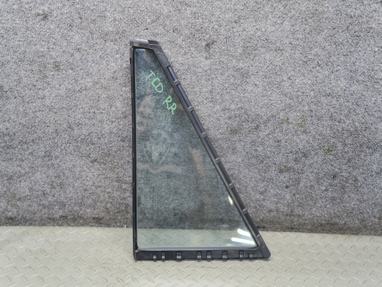 84-88 Toyota Cressida MX73 Sedan Rear Right Door Quarter Window Glass OEM