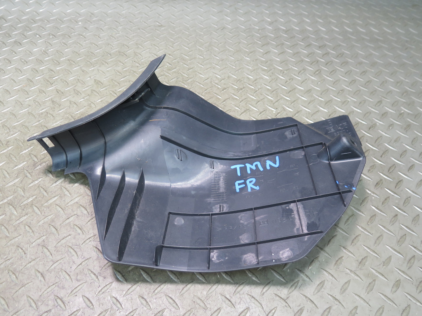 00-05 Toyota MR2 Spyder ZZW30L Set of 2 Front Kick Trim Cover Panel Black OEM