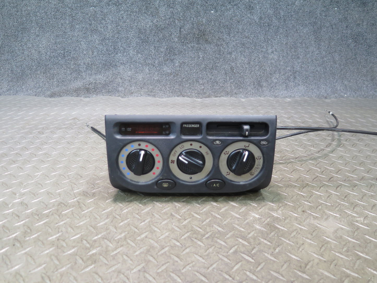 00-05 Toyota MR2 Spyder ZZW30L A/C Heater Climate Control Switch Panel OEM