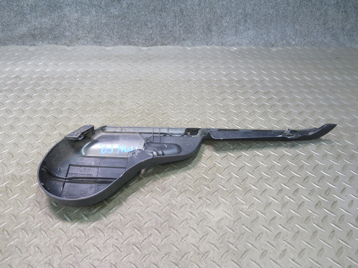 00-05 Toyota MR2 Spyder ZZW30L Right Passenger Seat Trim Cover Panel Set OEM