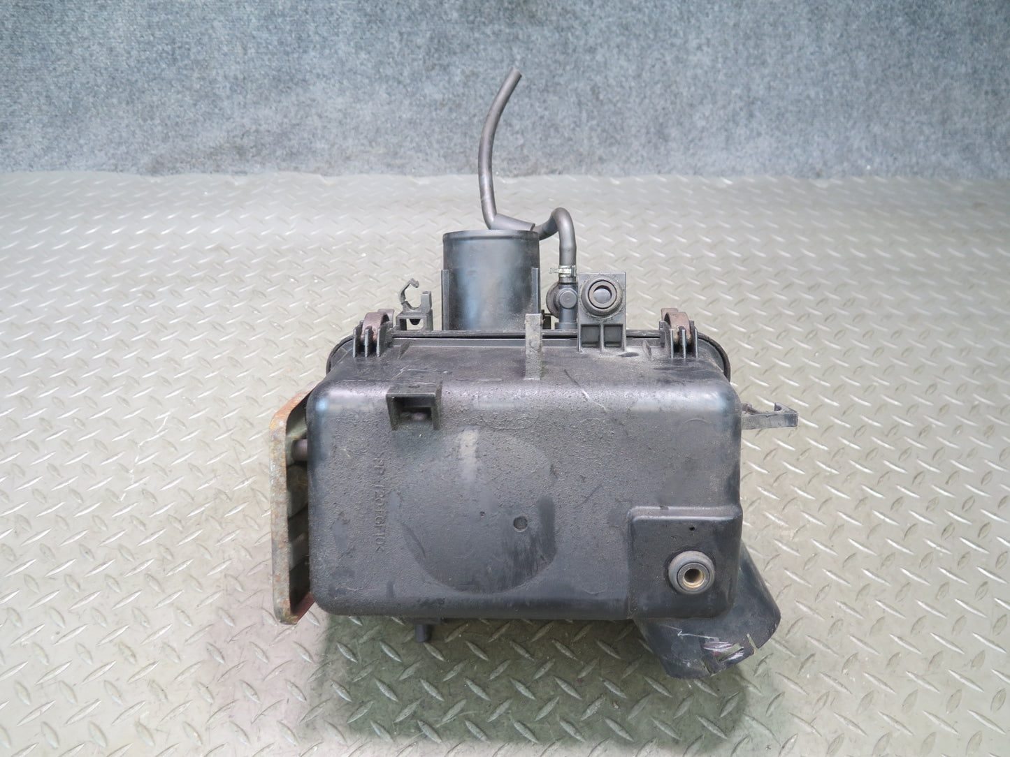 00-05 Toyota MR2 Spyder ZZW30L Air Intake Cleaner Filter Box w Sensor OEM