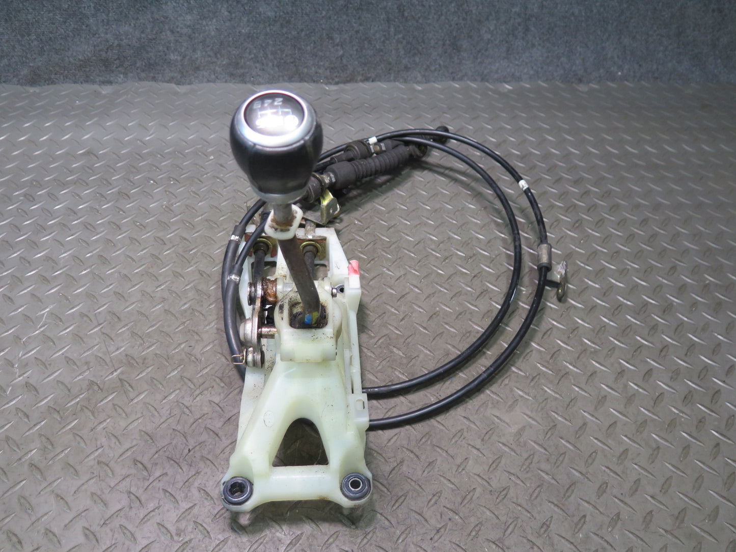 00-05 Toyota MR2 Spyder ZZW30L M/T Manual Transmission Shifter w Cables OEM