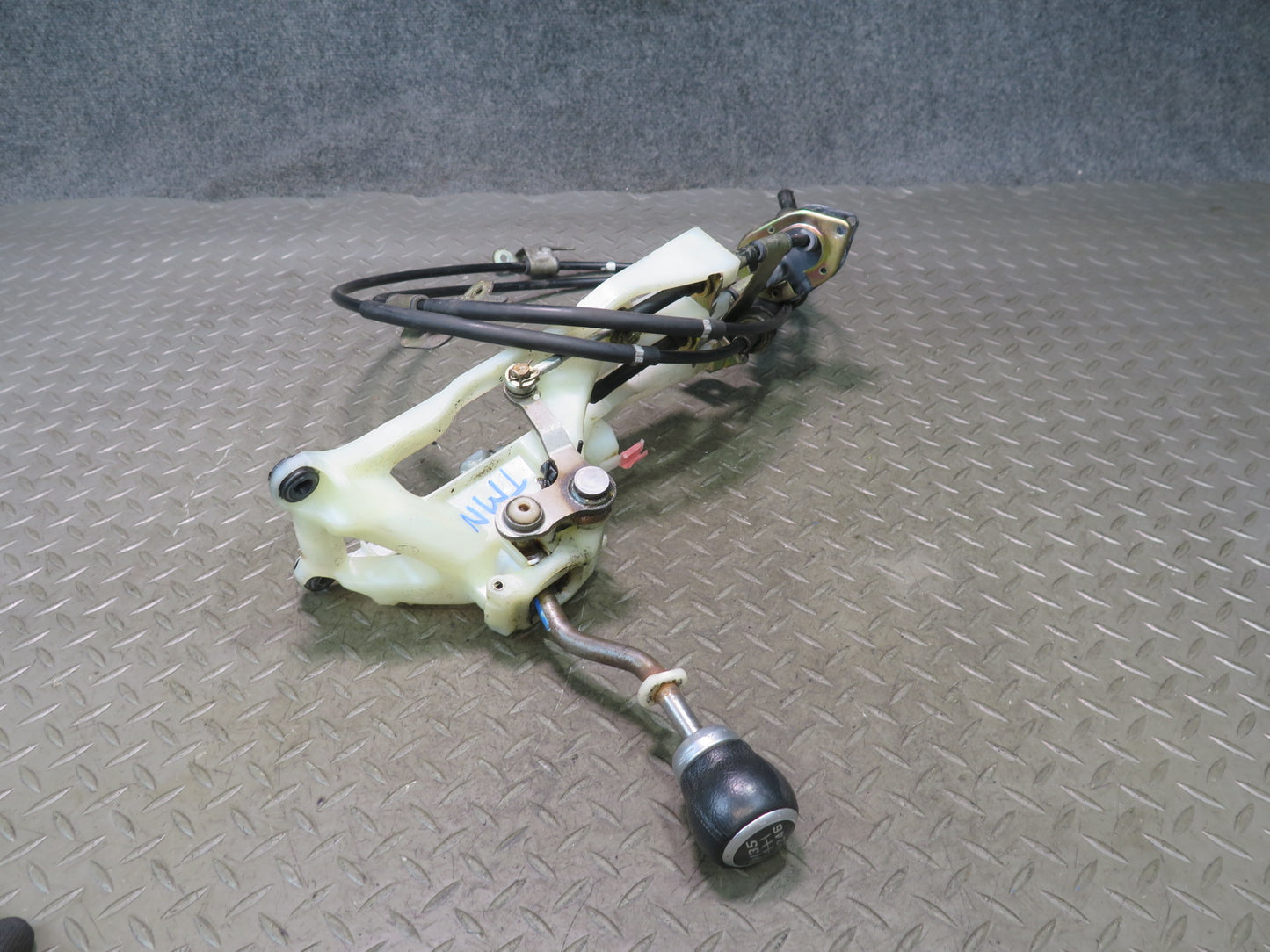 00-05 Toyota MR2 Spyder ZZW30L M/T Manual Transmission Shifter w Cables OEM