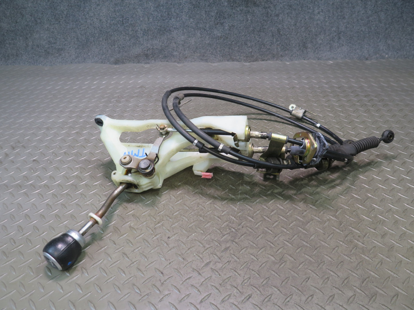 00-05 Toyota MR2 Spyder ZZW30L M/T Manual Transmission Shifter w Cables OEM