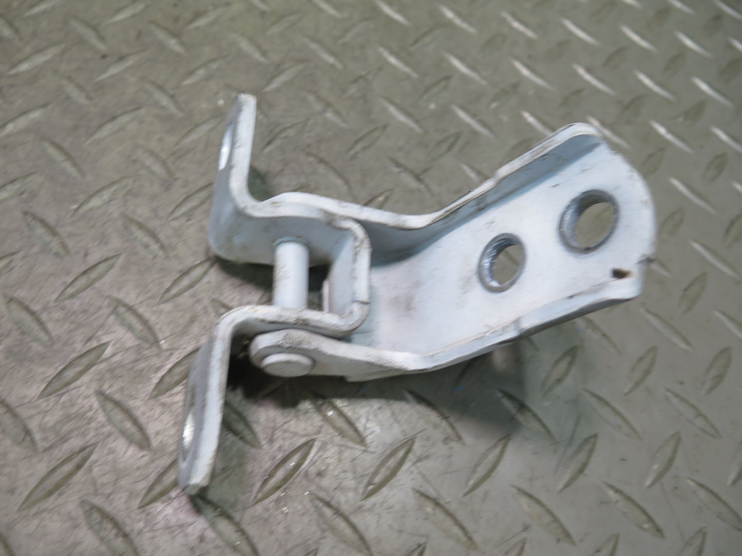 00-05 Toyota MR2 Spyder ZZW30L Set of 2 Right Door Upper & Lower Hinge OEM