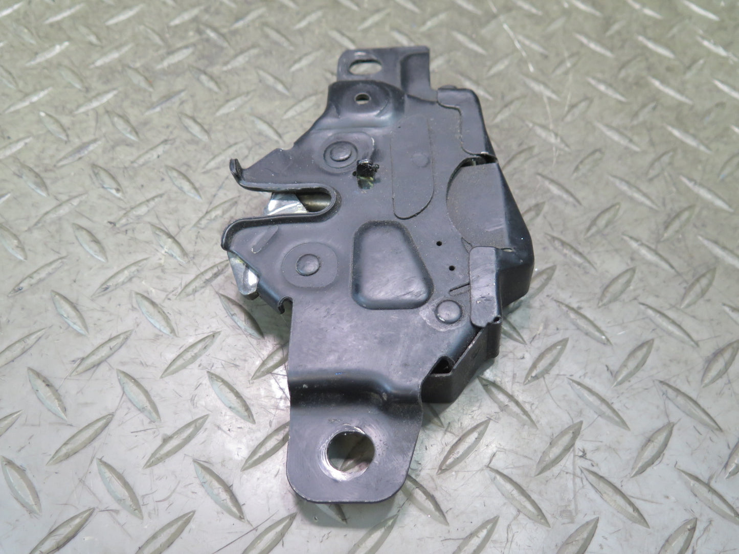 00-05 Toyota MR2 Spyder ZZW30L Rear Trunk Lock Latch Actuator OEM