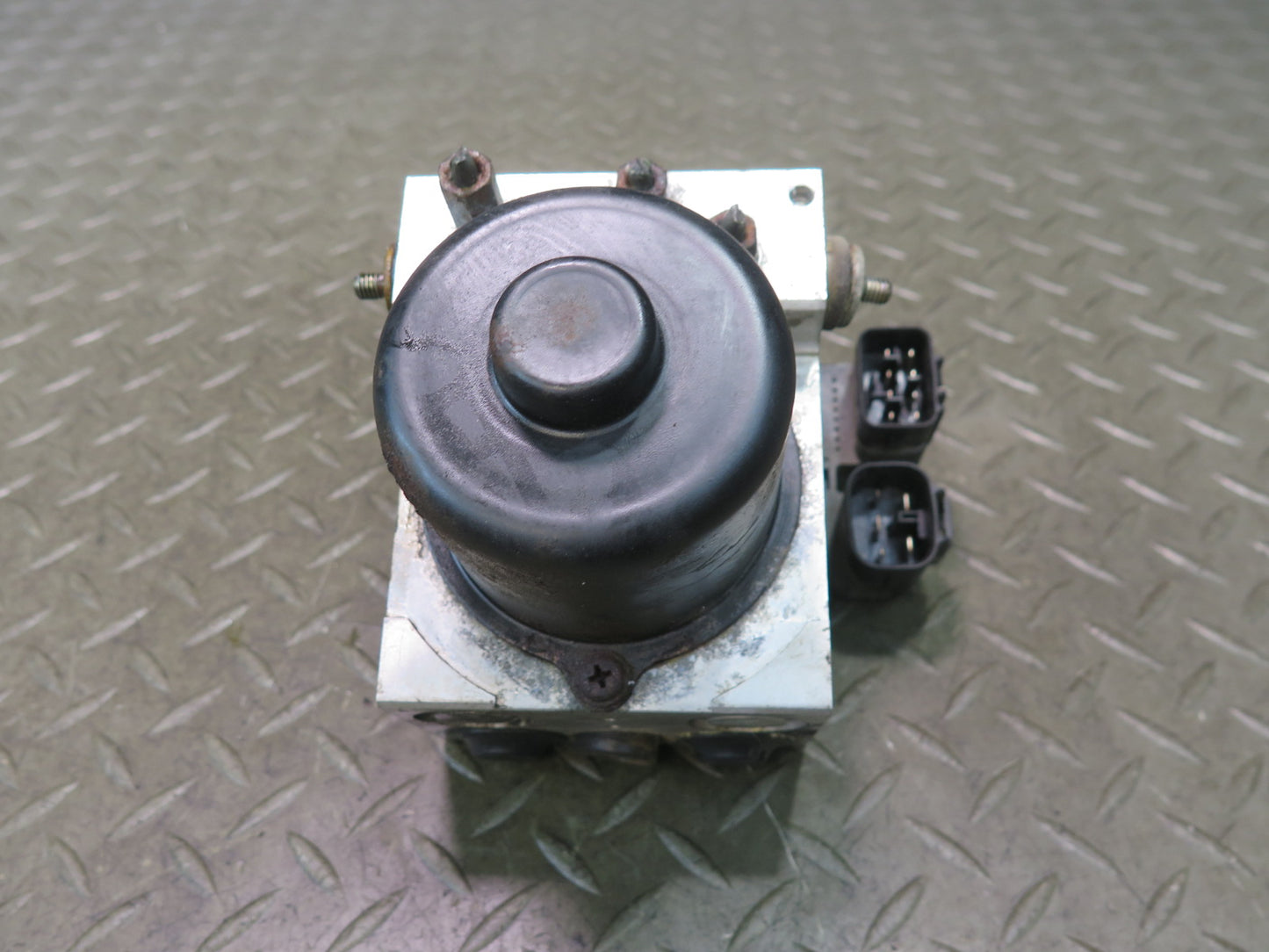 00-02 Toyota MR2 Spyder ZZW30L Anti Lock Brake ABS Pump Module 44510-17080 OEM