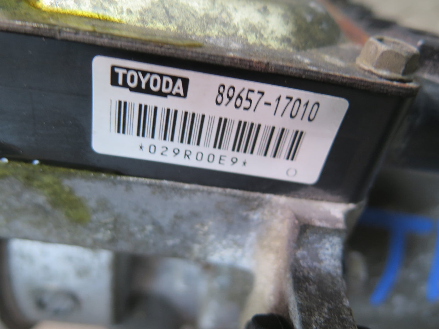 00-05 Toyota MR2 Spyder ZZW30L Power Steering Pump 89657-17010 OEM