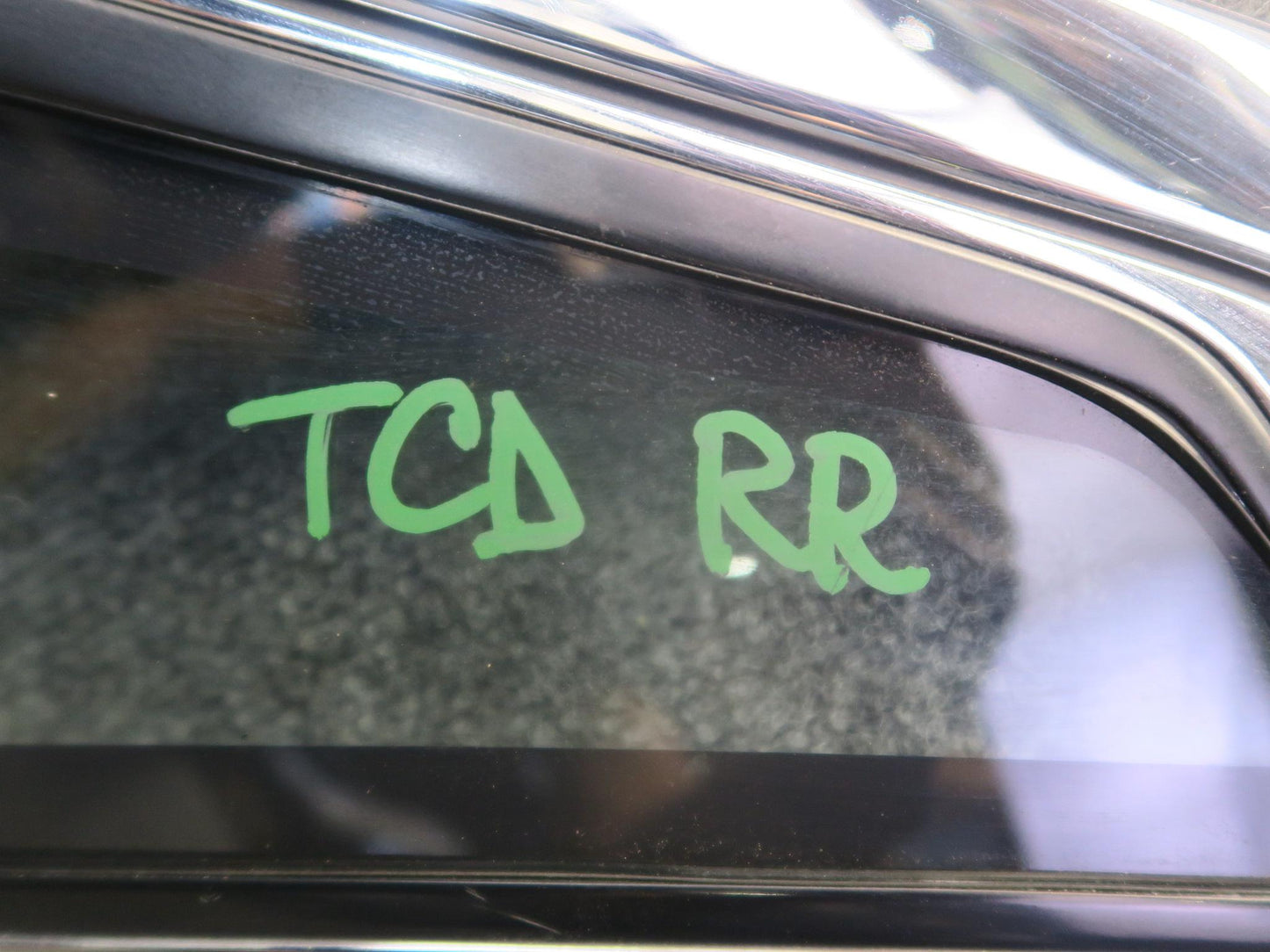 84-86 Toyota Cressida MX73 Sedan Rear Right Quarter Window Glass w Molding OEM