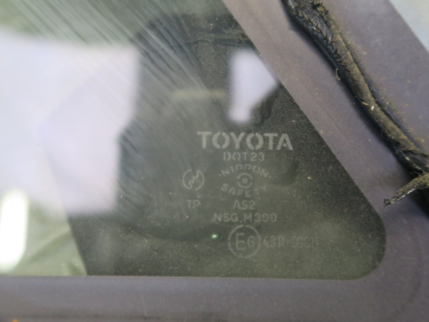 84-86 Toyota Cressida MX73 Sedan Rear Right Quarter Window Glass w Molding OEM